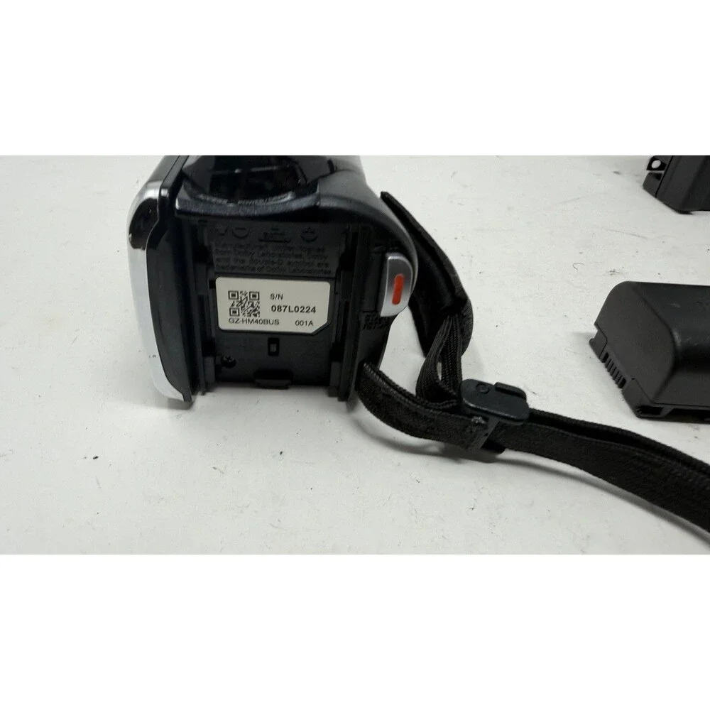 JVC Everio HD SD Camcorder GZ-HM40BU Battery + Charger - TESTED!
